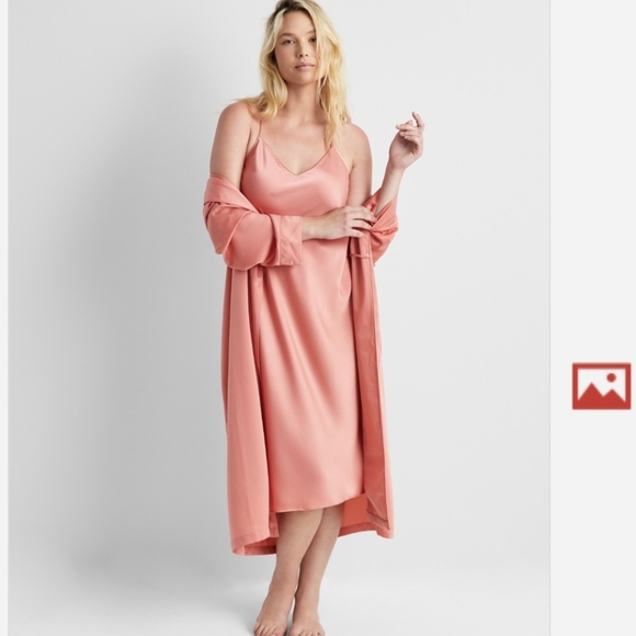 State of Day Women's Sleeveless Crepe De Chine Nightgown - Picture 5 of 5